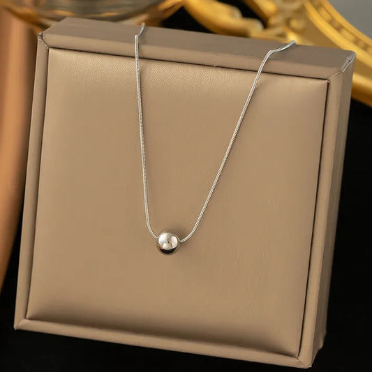 Némesis Silver Necklace