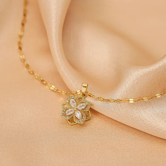 Mefitis Gold Necklace