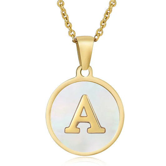 Valithra Gold Necklace Inicial Letra A Fondo Blanco