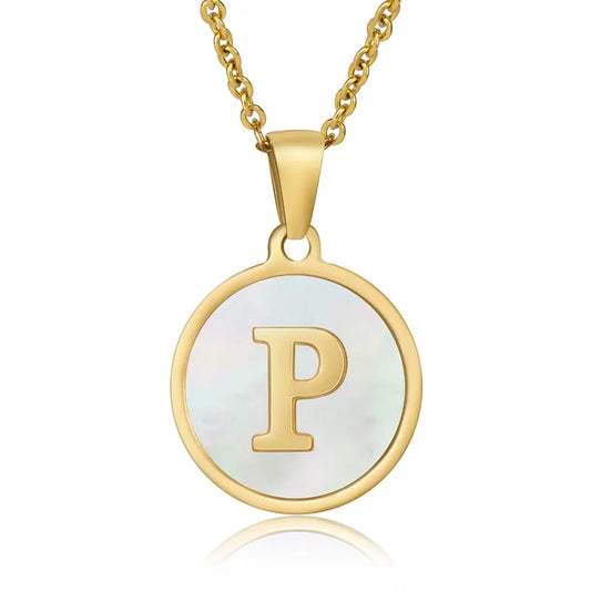 Valithra Gold Necklace Inicial Letra P  Fondo Blanco