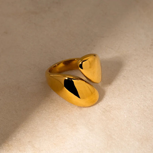 Hespera Gold Ring