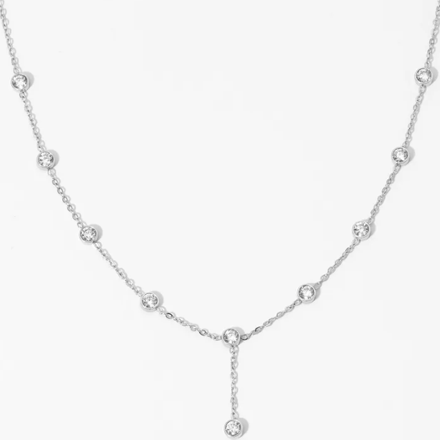 Quione Silver Necklace