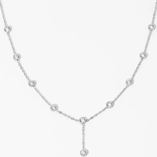 Quione Silver Necklace