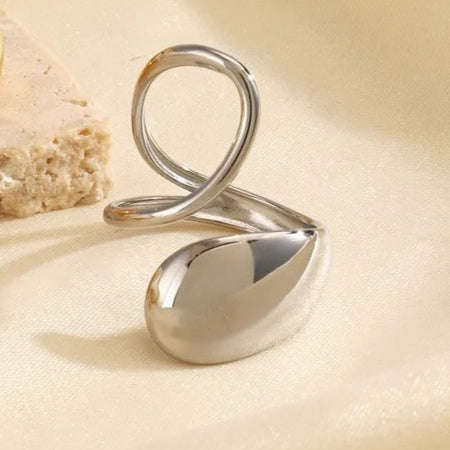 Zaanthia Silver Ring